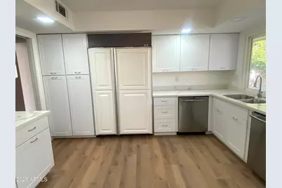 15825 N 110th Avenue, Sun City, AZ 85351 - Photo 7