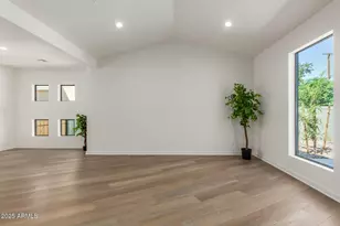 2118 W Elm St, Phoenix, AZ 85015 - Photo 9