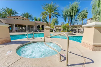 11000 N 77th Place #2017, Scottsdale, AZ 85260 - Photo 17