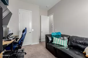 2235 E Saguaro Park Ln, Phoenix, AZ 85024 - Photo 31