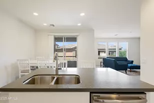 2425 W Bronco Butte Trl, Phoenix, AZ 85085 - Photo 3