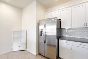 2425 W Bronco Butte Trl, Phoenix, AZ 85085 - Photo 5