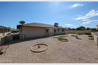10710 W El Capitan Circle N, Sun City, AZ 85351 - Photo 43