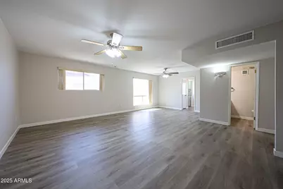 10710 W El Capitan Circle N, Sun City, AZ 85351 - Photo 23