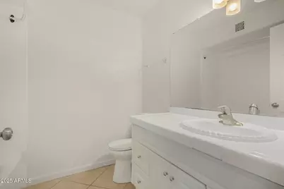 8031 N 32nd Avenue, Phoenix, AZ 85051 - Photo 23