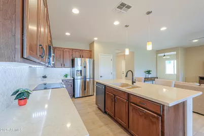 4736 W Cherry Oaks Drive, Eloy, AZ 85131 - Photo 9