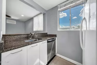 4206 N 38th Street #4, Phoenix, AZ 85018 - Photo 17