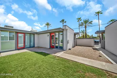 4206 N 38th Street #4, Phoenix, AZ 85018 - Photo 5