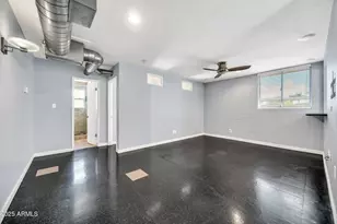 4206 N 38th St, Phoenix, AZ 85018 - Photo 9