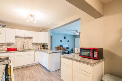 206 N 5th Street, Avondale, AZ 85323 - Photo 13