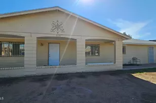 4724 N 61st Ave, Phoenix, AZ 85033 - Photo 1