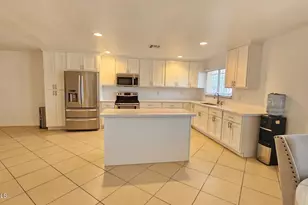 4724 N 61st Ave, Phoenix, AZ 85033 - Photo 5