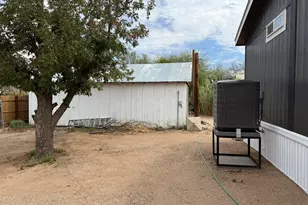 19370 E Abbott St, Black Canyon City, AZ 85324 - Photo 21