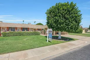 10415 W Camelot Cir, Sun City, AZ 85351 - Photo 37