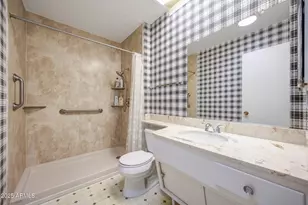 10415 W Camelot Cir, Sun City, AZ 85351 - Photo 29