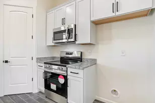 20111 W Saguaro Vista Dr, Wittmann, AZ 85361 - Photo 11