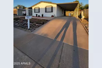 19611 N 30th Street, Phoenix, AZ 85050 - Photo 1