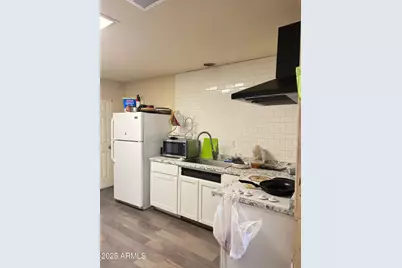 3901 W Keim Drive, Phoenix, AZ 85019 - Photo 3