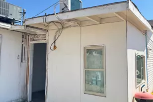 3901 W Keim Dr, Phoenix, AZ 85019 - Photo 15