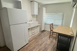 3901 W Keim Dr, Phoenix, AZ 85019 - Photo 7