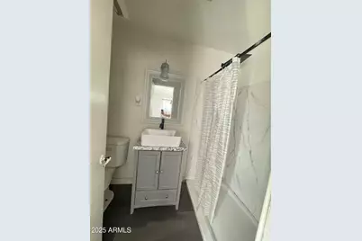 3901 W Keim Drive, Phoenix, AZ 85019 - Photo 11