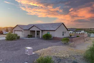 2010 Paseo Montana, Wickenburg, AZ 85390 - Photo 3