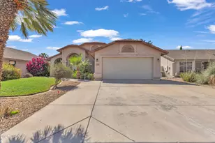 2281 E Willow Wick Rd, Gilbert, AZ 85296 - Photo 1