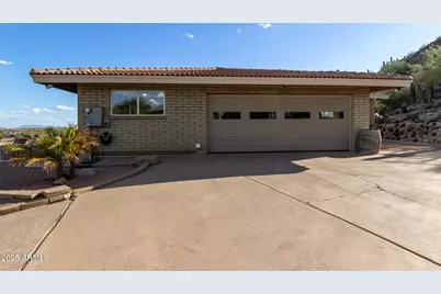 8325 W Bartlett Road, Casa Grande, AZ 85194 - Photo 17