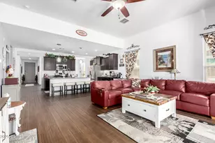 13837 W Remuda Dr, Peoria, AZ 85383 - Photo 7