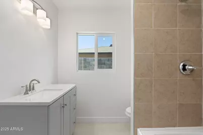 2437 W Village Drive, Phoenix, AZ 85023 - Photo 17