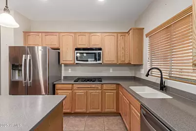 21719 N Celtic Avenue, Maricopa, AZ 85139 - Photo 9