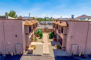 3048 E Beck Ln, Phoenix, AZ 85032 - Photo 23