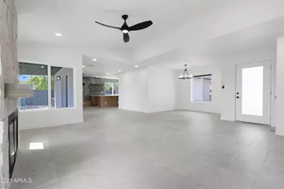 9205 E Laurel Lane, Scottsdale, AZ 85260 - Photo 17