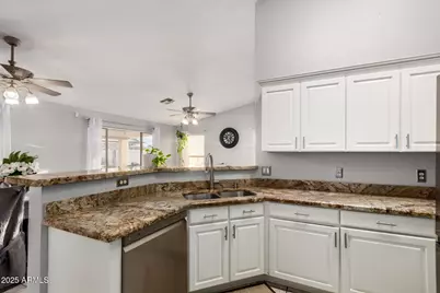 8441 W Minnezona Avenue, Phoenix, AZ 85037 - Photo 19