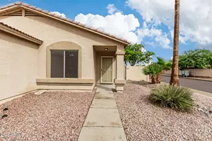 8810 W Loma Ln, Peoria, AZ 85345 - Photo 5
