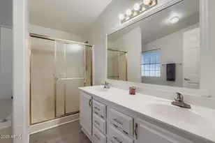 2233 E Behrend Dr, Phoenix, AZ 85024 - Photo 21