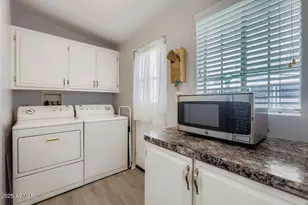 2233 E Behrend Dr, Phoenix, AZ 85024 - Photo 25