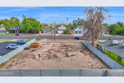 122 S Sirrine -- #6, Mesa, AZ 85210 - Photo 1