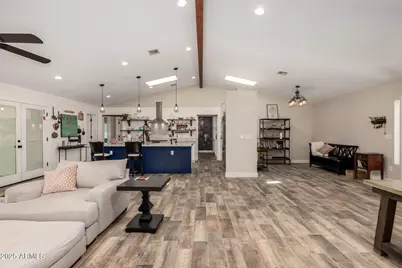 3439 N 45th Place, Phoenix, AZ 85018 - Photo 13