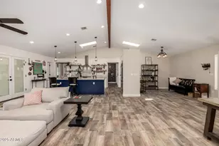 3439 N 45th Pl, Phoenix, AZ 85018 - Photo 13