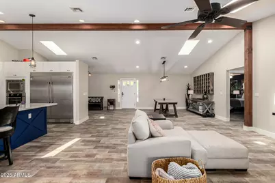 3439 N 45th Place, Phoenix, AZ 85018 - Photo 9