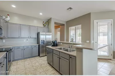 21711 N Bradford Drive, Maricopa, AZ 85138 - Photo 17