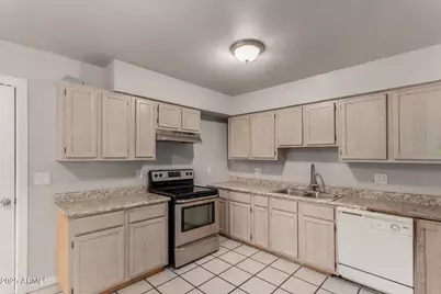 4228 S 19th Place, Phoenix, AZ 85040 - Photo 5