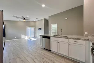 10490 W Mazatlan Dr, Arizona City, AZ 85123 - Photo 21