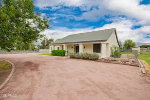 7110 N 177th Ave, Waddell, AZ 85355 - Photo 5