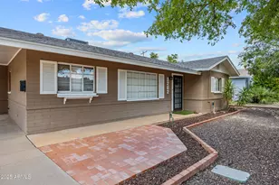 3202 N 21st St, Phoenix, AZ 85016 - Photo 1