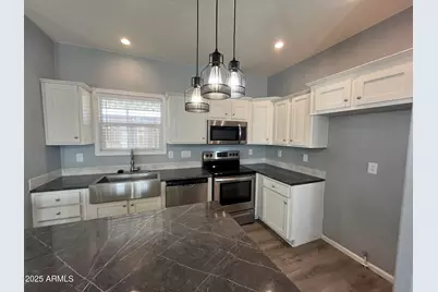 11596 W Sierra Dawn Boulevard #165, Surprise, AZ 85378 - Photo 5