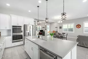 824 E Monte Wy, Phoenix, AZ 85042 - Photo 5