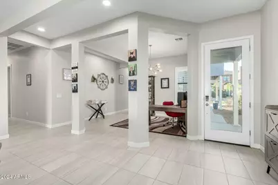 824 E Monte Way, Phoenix, AZ 85042 - Photo 13