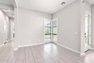 824 E Monte Wy, Phoenix, AZ 85042 - Photo 15